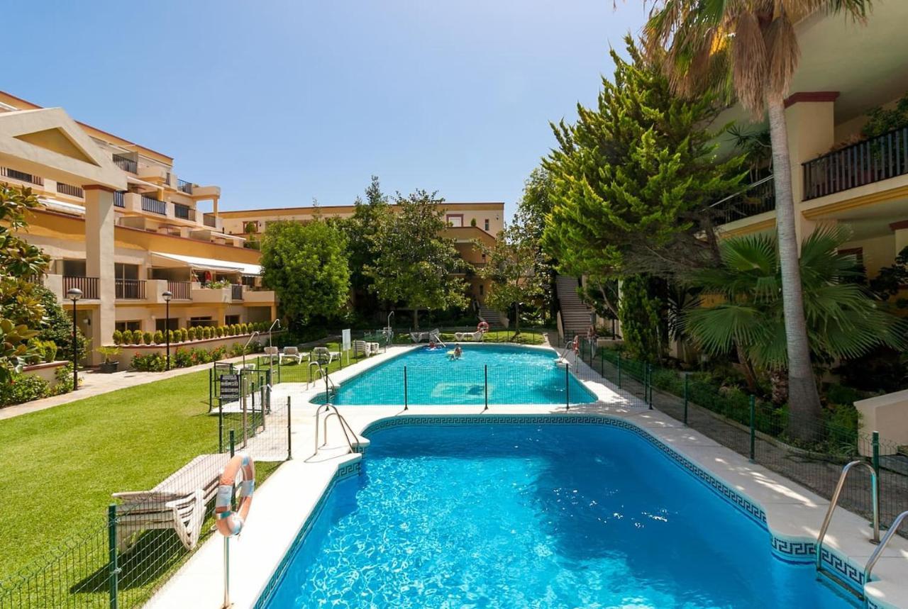 Oleholidays 344 Romana Playa Con Vistas Al Mar Marbella Exteriör bild